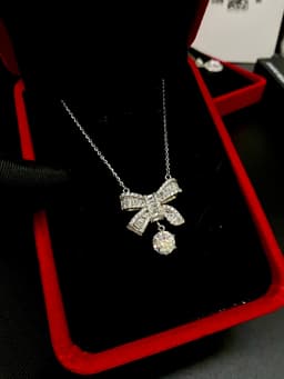 VVS Moissanite Diamond Female Necklace (Bow Pendant)