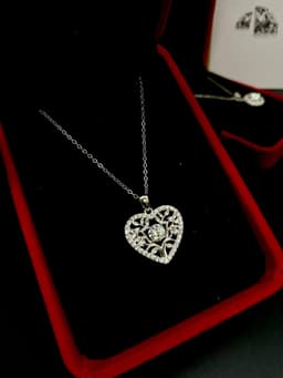 VVS Moissanite Diamond Female Necklace (Heart pendant)